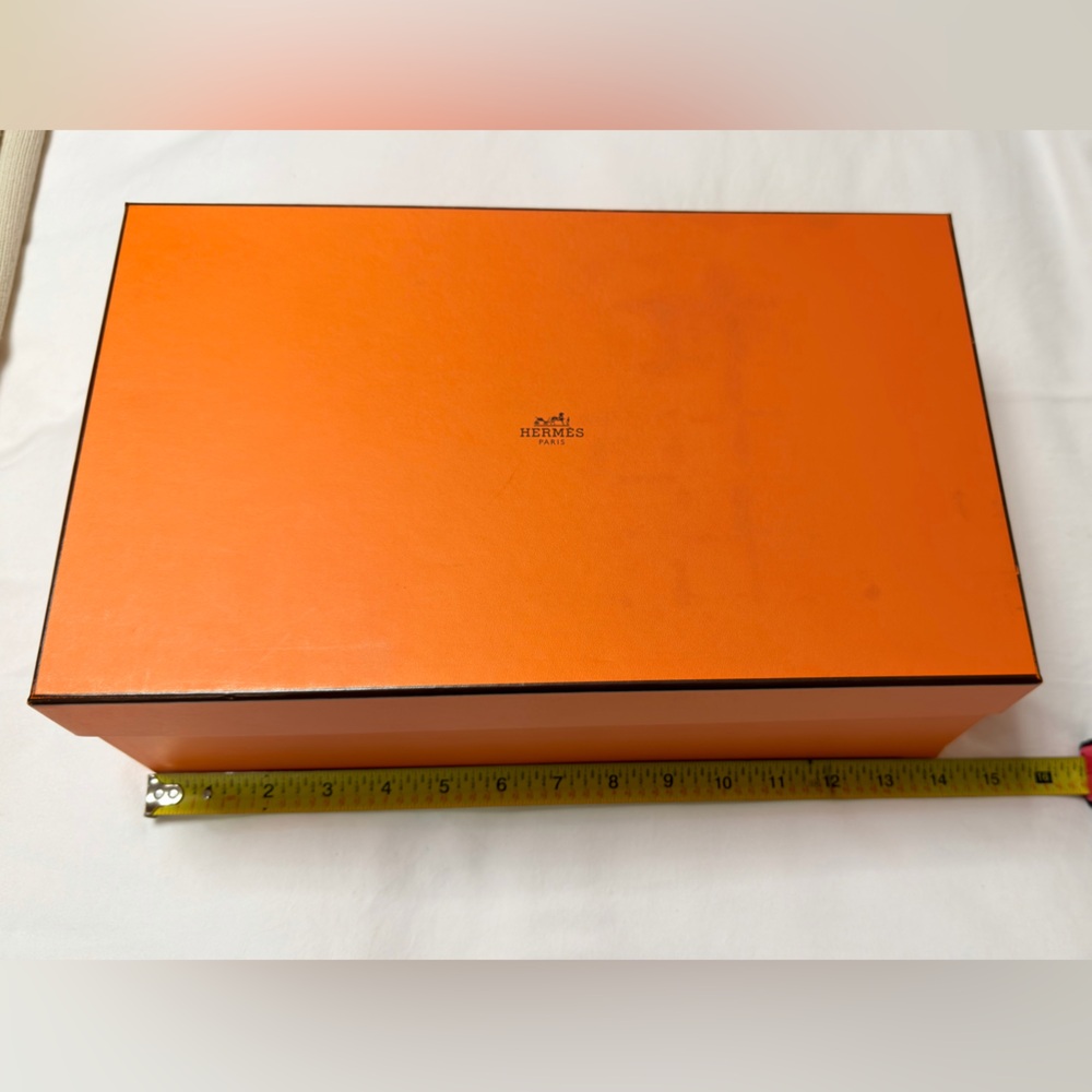 Authentic Hermès Empty Gift Box - Picture 2 of 5